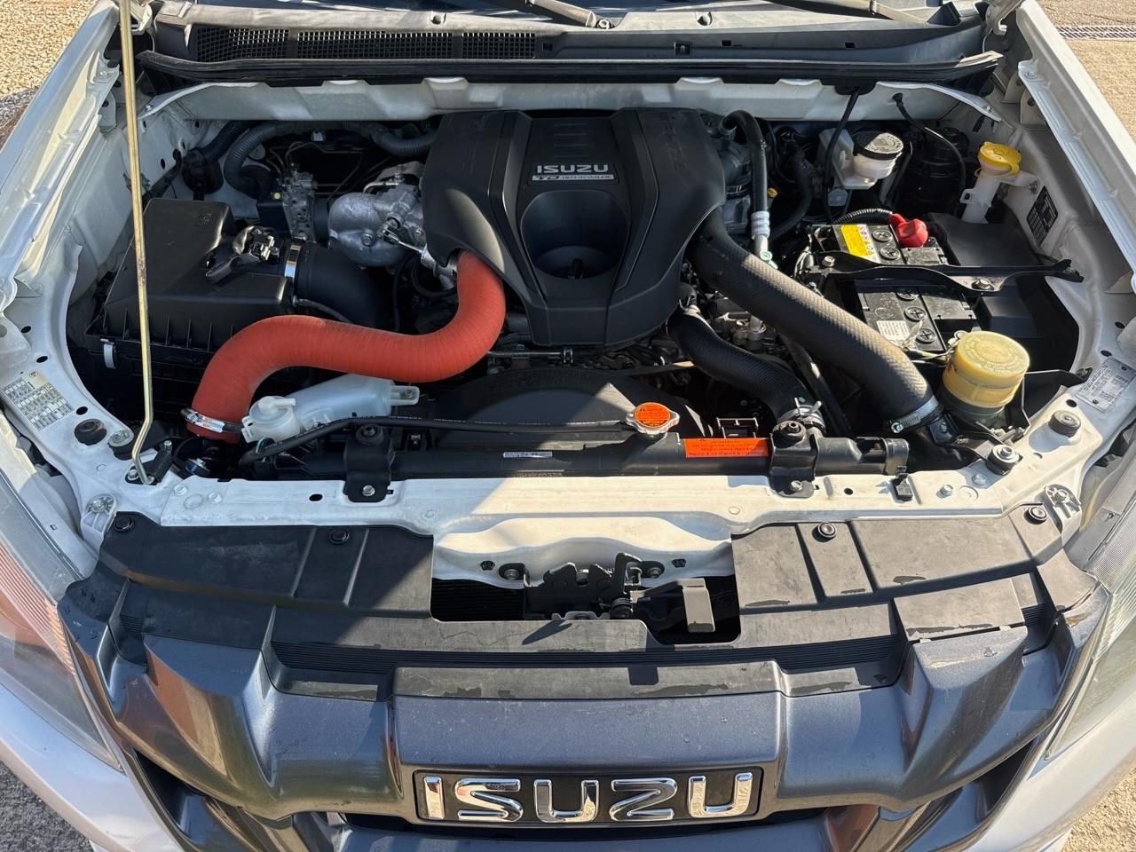 Isuzu D-Max 2.5 Crew Cab Quasar A/T 4WD