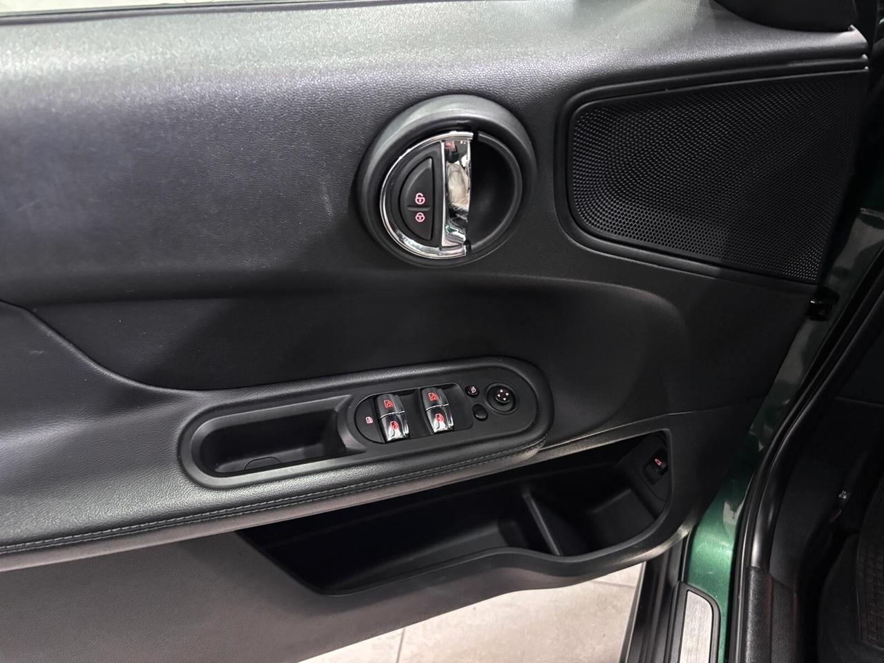 MINI COUNTRYMAN COOPER D BRITISH-NAVI-RETRO