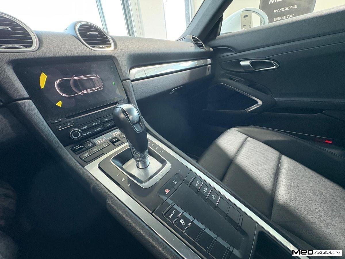 PORSCHE - 718 cayman -