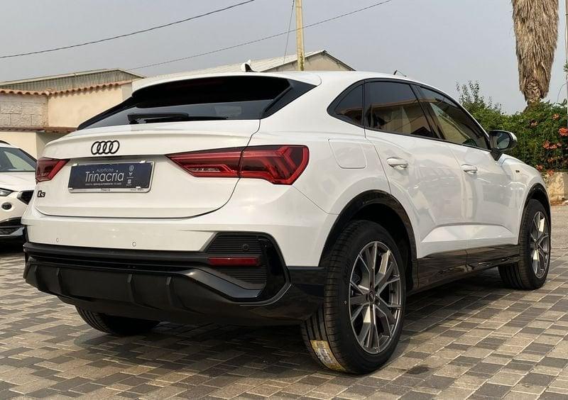 Audi Q3 SPB S Line interno ed esterno 2.0 TDI 150CV S-Tronic 35