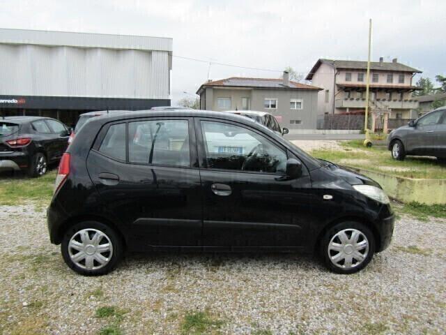 Hyundai i10 1.1 12V preparata con cura