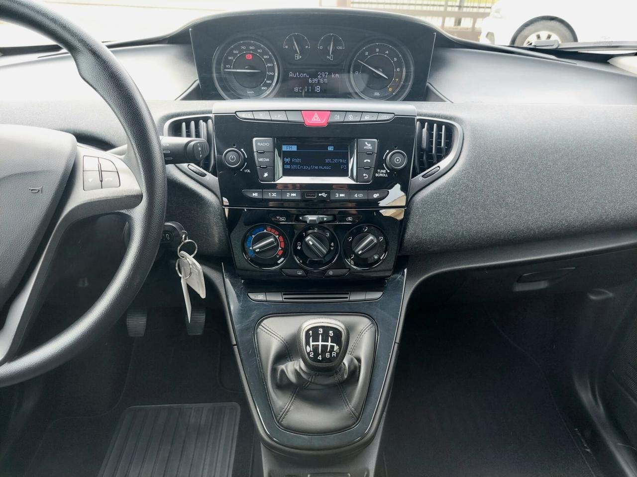 LANCIA Ypsilon 1.0 FireFly Hybrid Silver - 2023