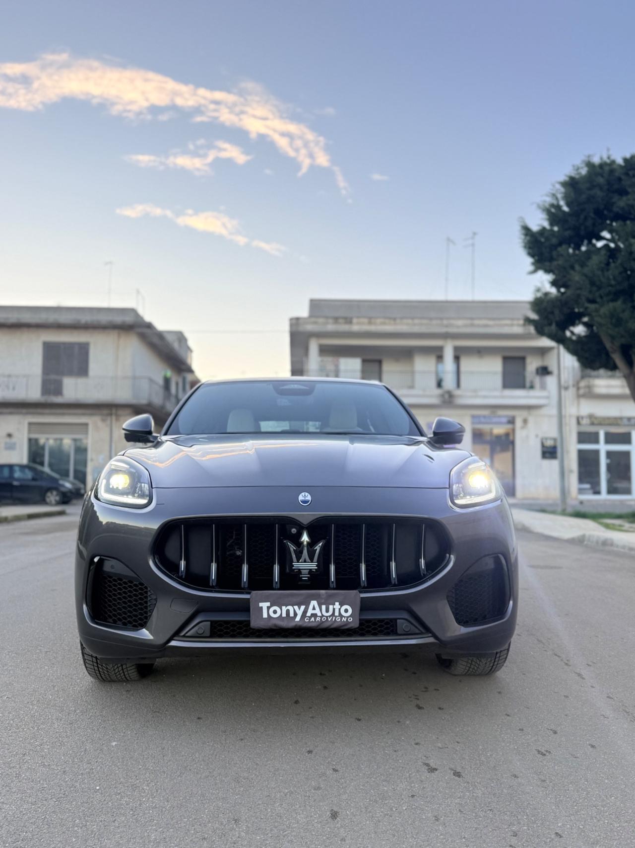 Maserati Grecale MHEV (BENZINA/ELETTRICXA) 300 CV GT ,VIRTUAL COCKPIT,LUCI SOFFUSE,APPLE CARPLAY,TELECAMERA