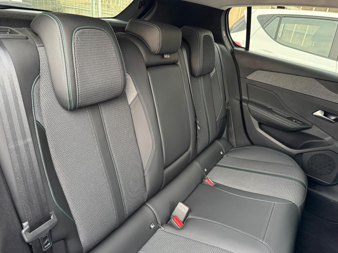 PEUGEOT 308 1.5 DIESEL 130CV EAT8 ALLURE 2022