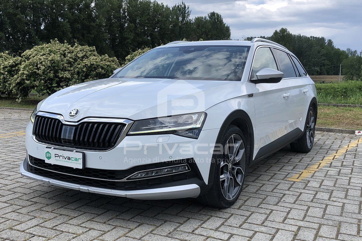 SKODA Superb 2.0 TDI 190 CV SCR DSG 4x4 Wagon Scout