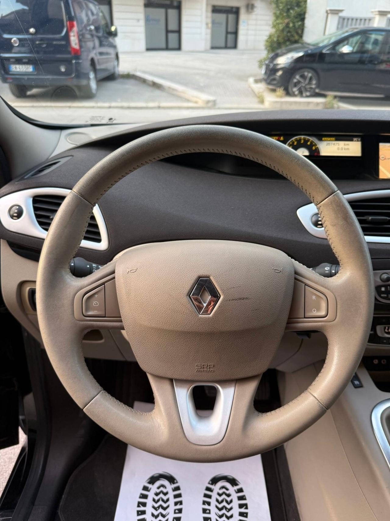 Renault Scenic Scénic X-Mod 1.5 dCi 110CV Luxe