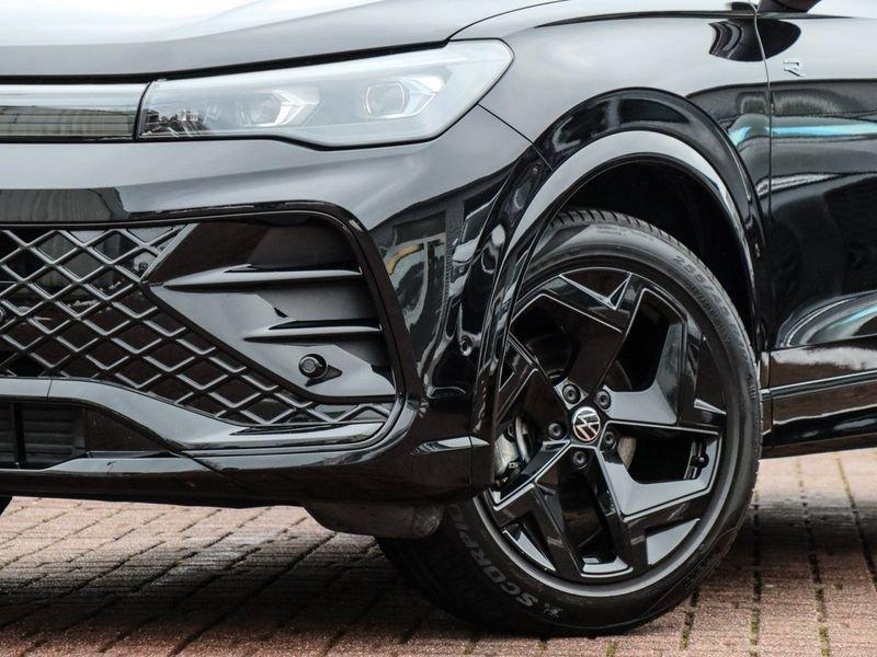 Volkswagen Tiguan 1.5 eTSI 150 CV EVO ACT DSG R-Line Nuovo Modello Led Matrix
