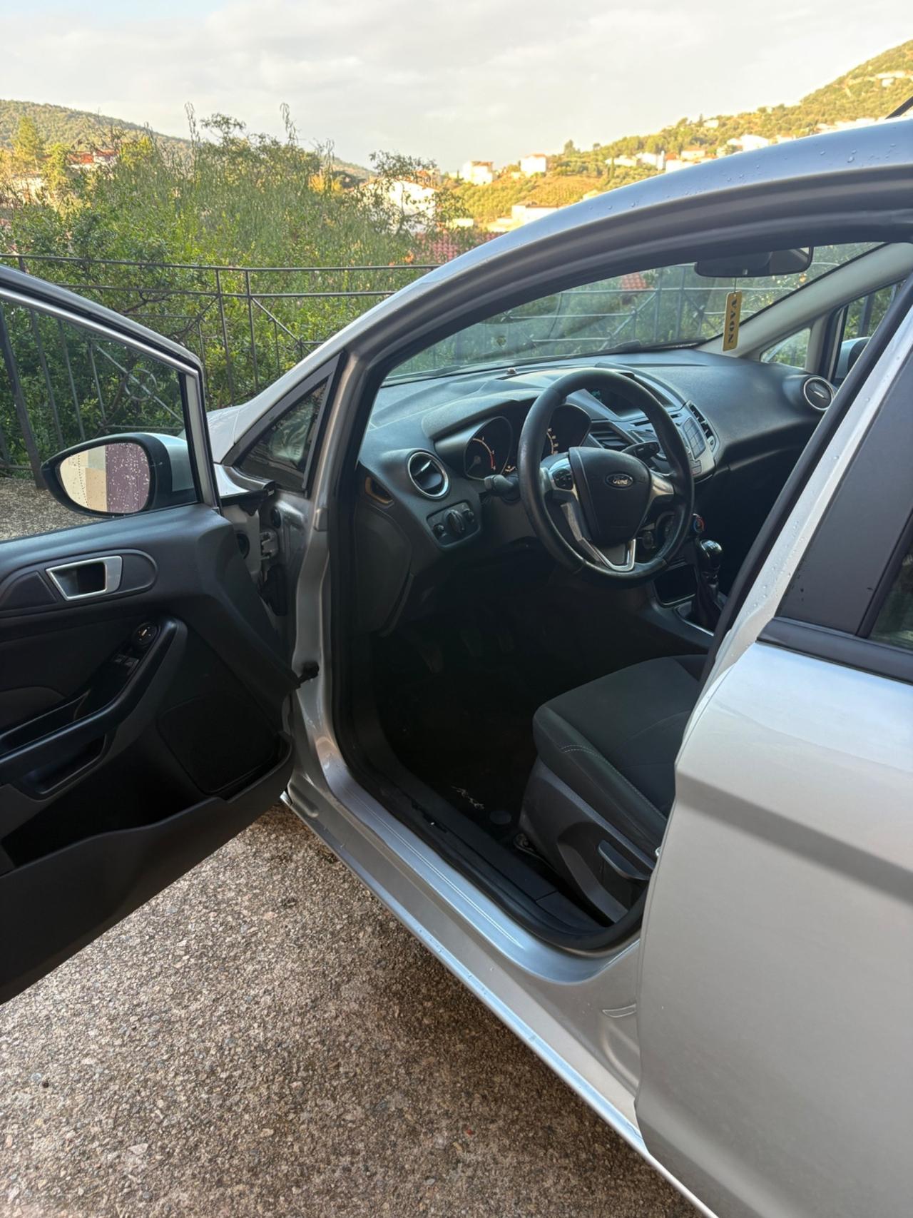 Ford Fiesta 1.6 TDCi 95CV 5 porte Titanium