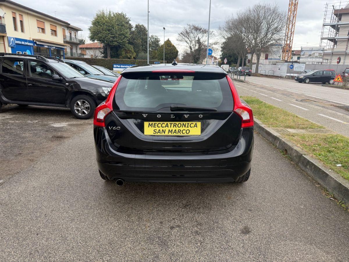 VOLVO - V60 - D2 Powershift