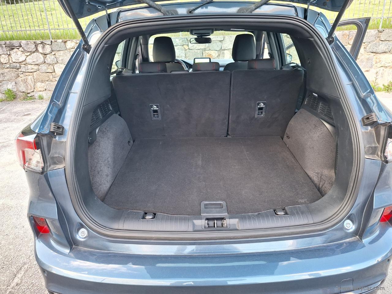 FORD Kuga 2.5 Full Hybrid 190 CVT AWD ST-Line 4X4