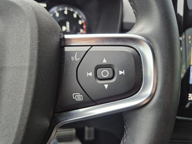 Volvo XC40 XC40 1.5 t3 Geartronic R-design 163cv auto my21