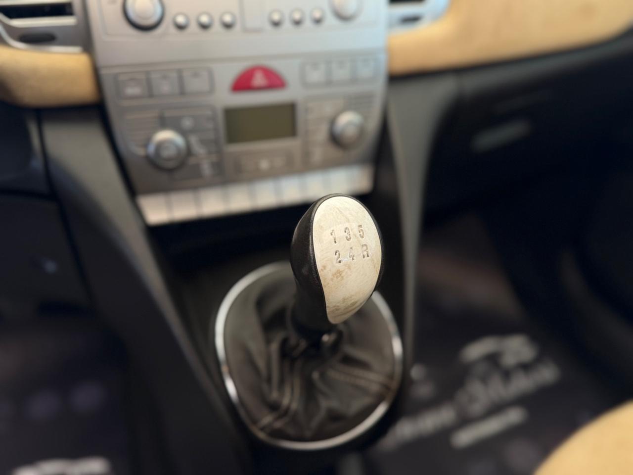 Lancia Ypsilon 1.3 MJT 90 CV Platino TETTO + ALCANTARA