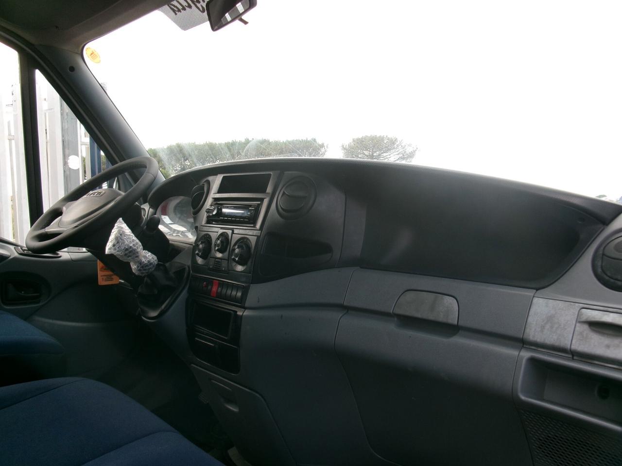 Iveco Daily 35C10 2.3 100CV DOPPIA CABINA 7P RIBALTABILE TRILATERALE