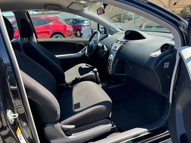 Toyota Yaris NEOPATENTATI 3p 1.0 Sol