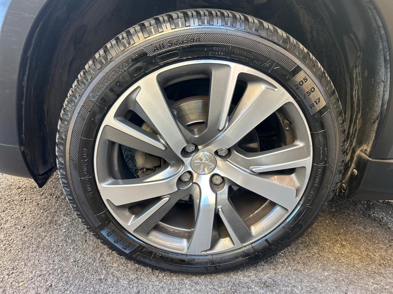 Peugeot 2008 BlueHDi 120 S&S Black Matt