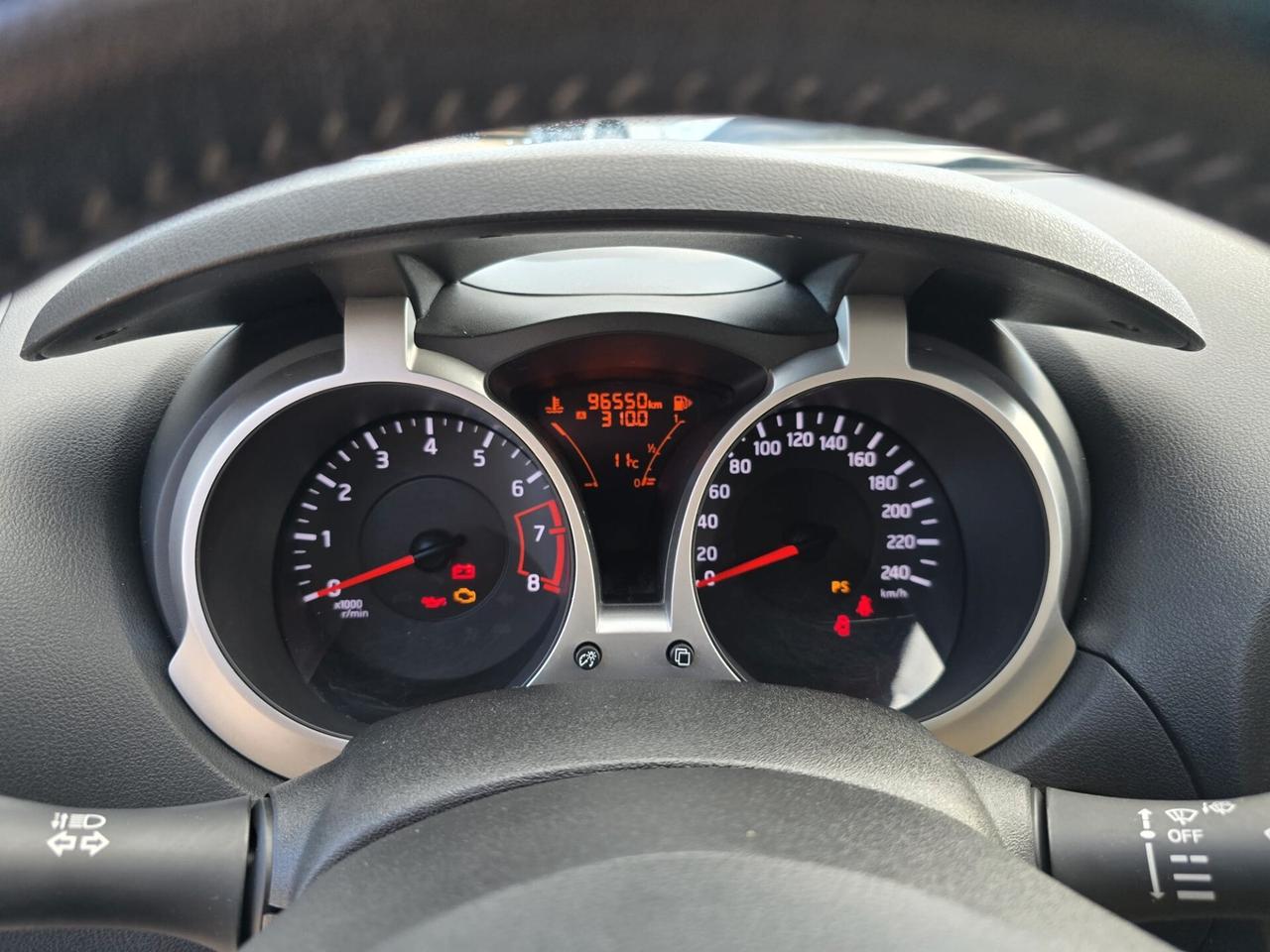 Nissan Juke 1.2 DIG-T 115 2015 GARAZIA