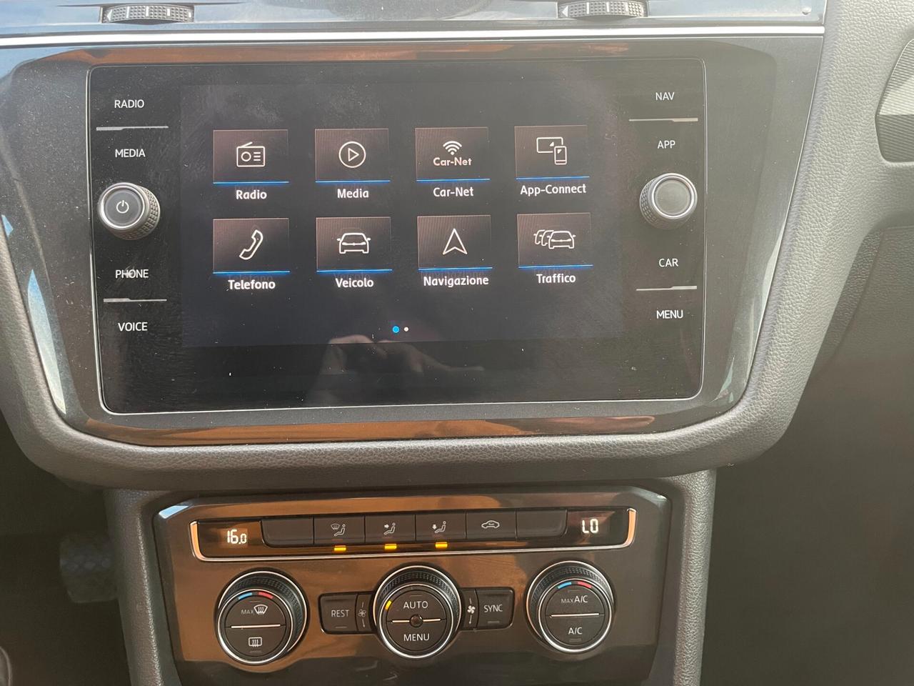 Volkswagen Tiguan 2.0 TDI SCR DSG Business BlueMotion Technology