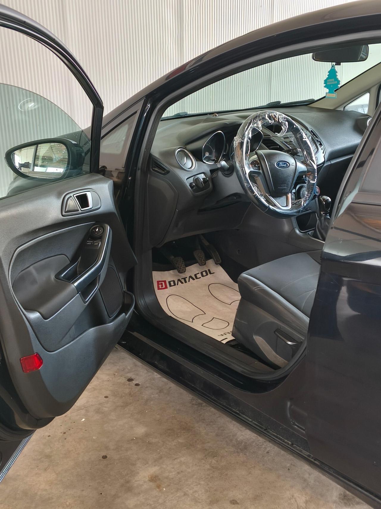 Ford Fiesta 1.5 TDCi 75CV 5 porte Business