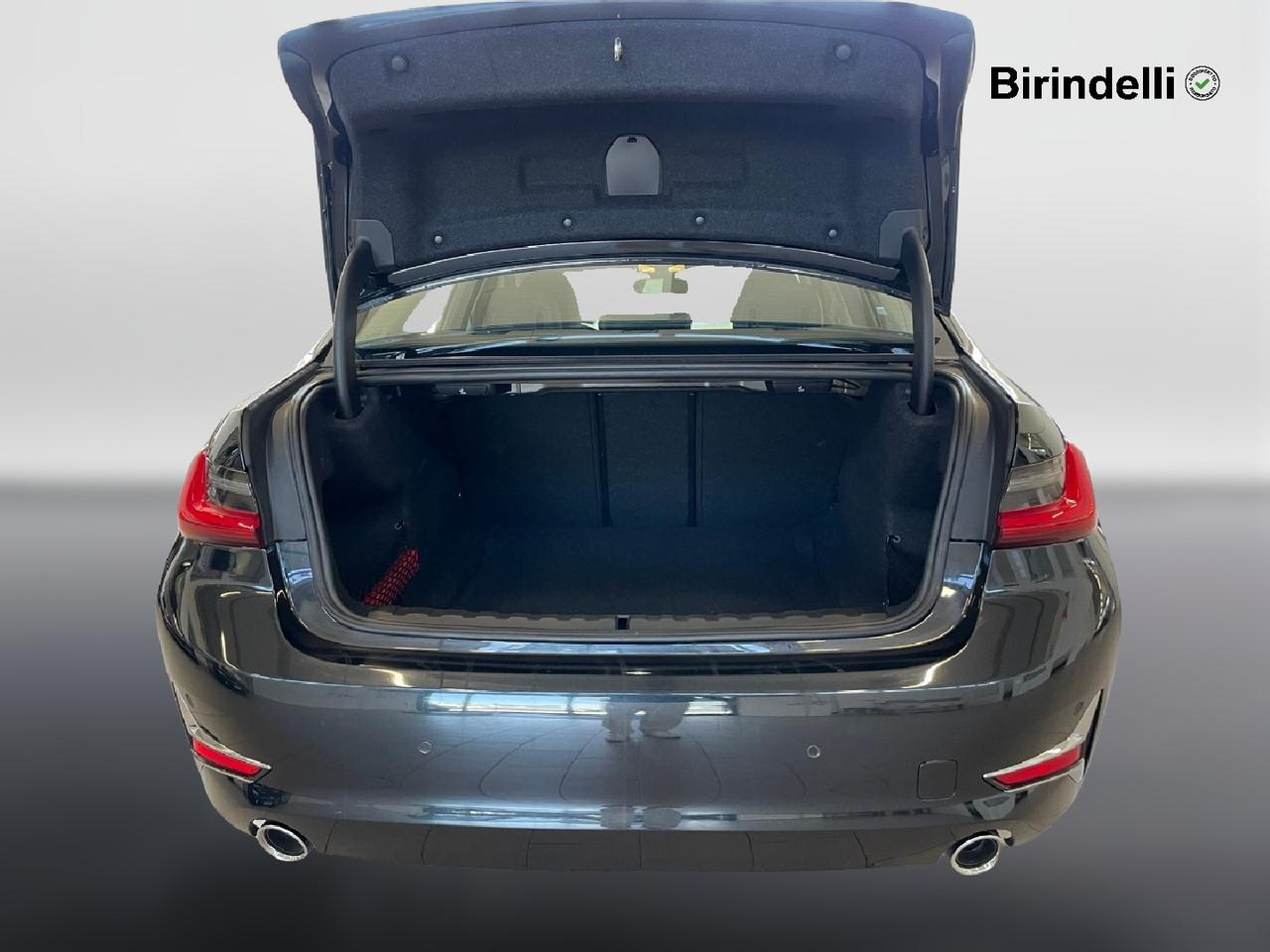 BMW Serie 3(G20/1-80/1) - 320d Luxury