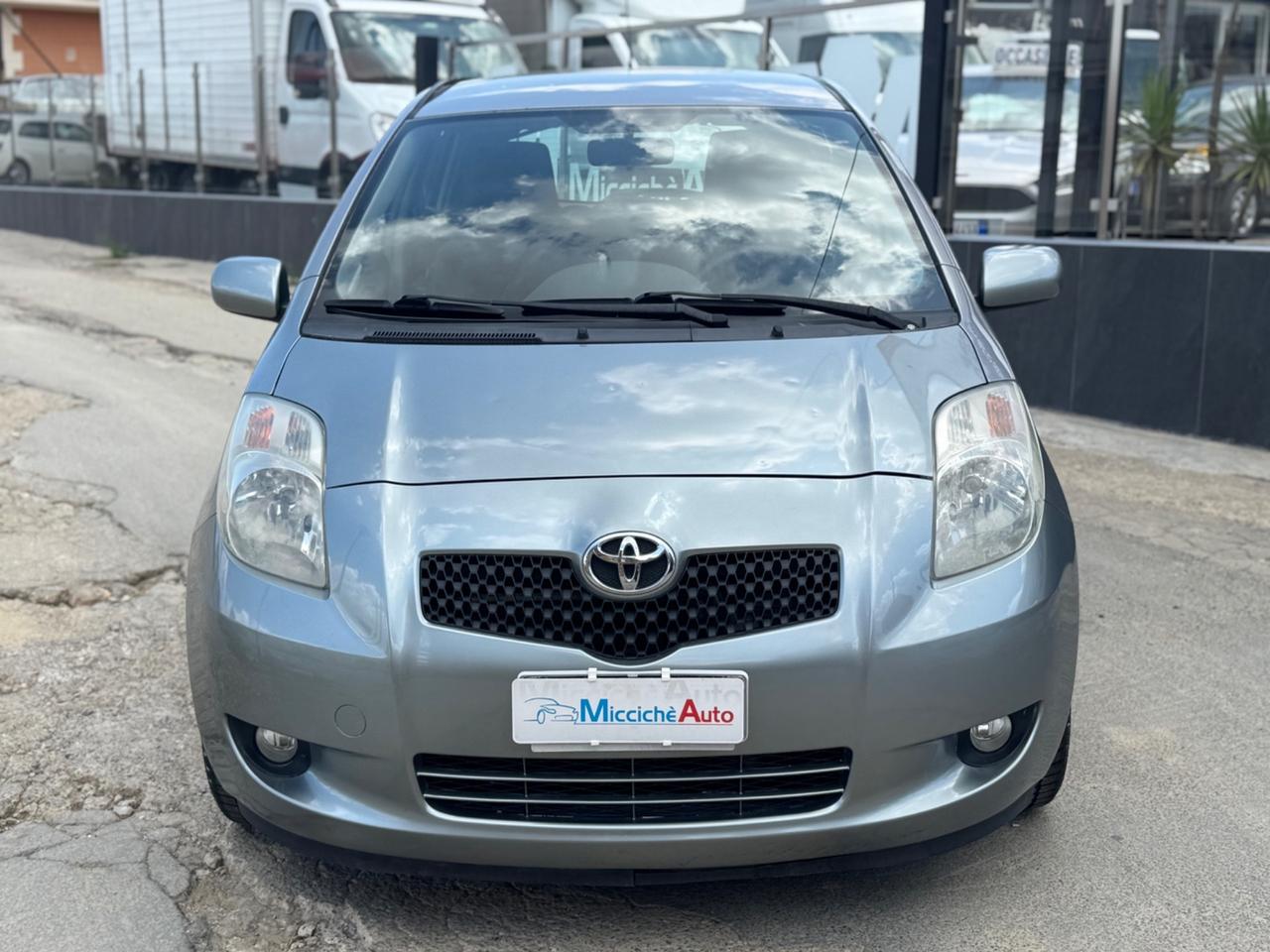 TOYOTA YARIS 1.4 D-4D AUTOMATICA SOL