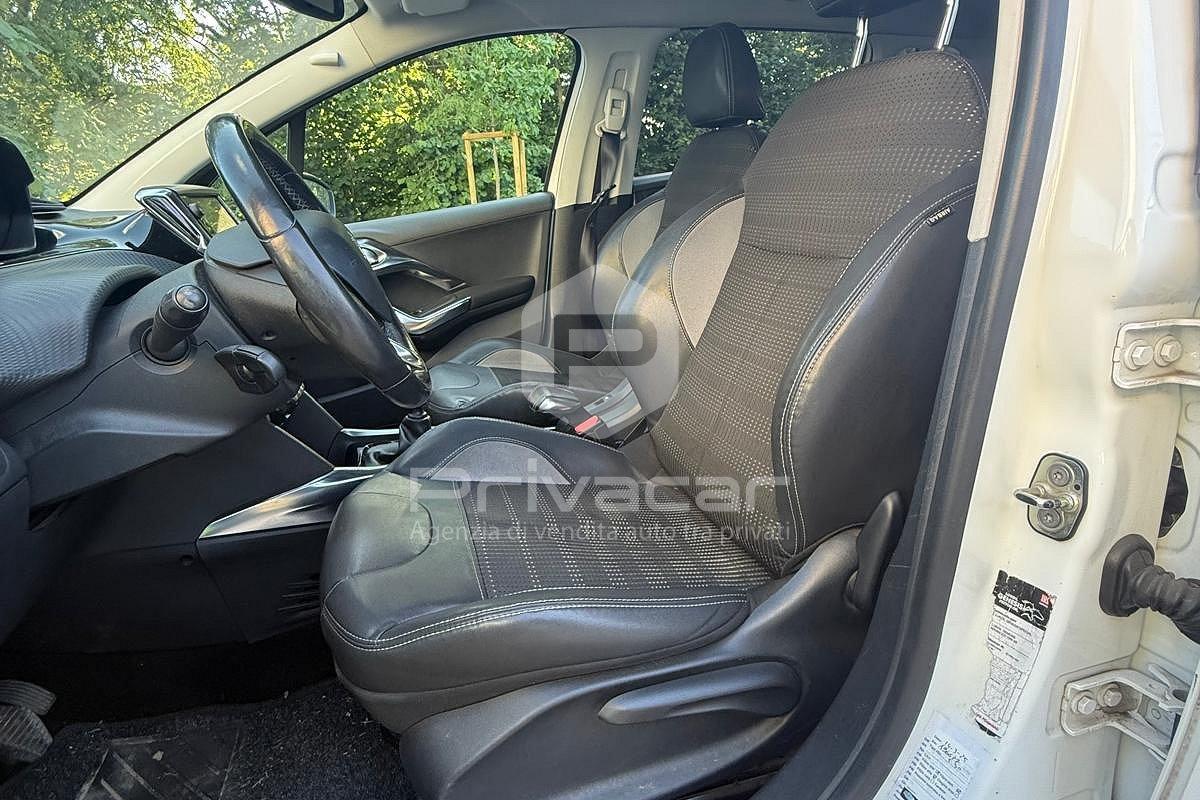 PEUGEOT 2008 1° serie 1.6 e-HDi 115 CV Stop&Start Allure