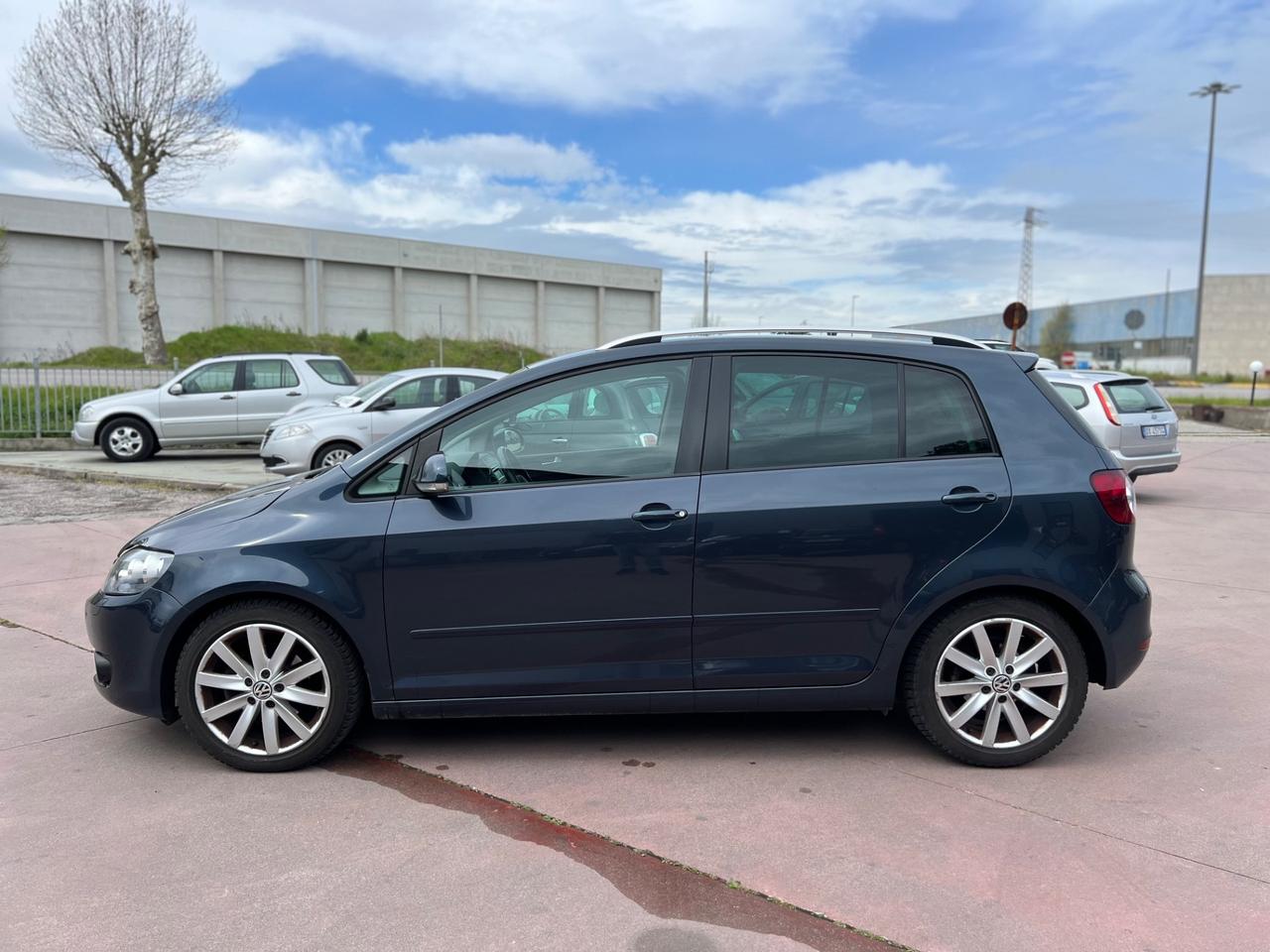 Volkswagen Golf Plus 1.6 TDI DPF DSG 5p. Highline