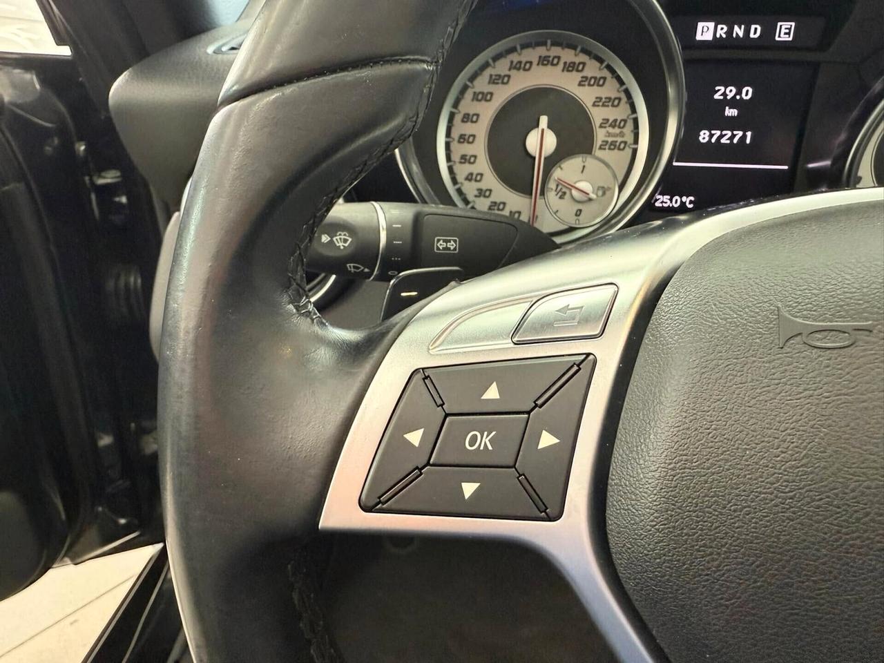 Mercedes-benz SLK 200 Premium AMG FULL SERVICE