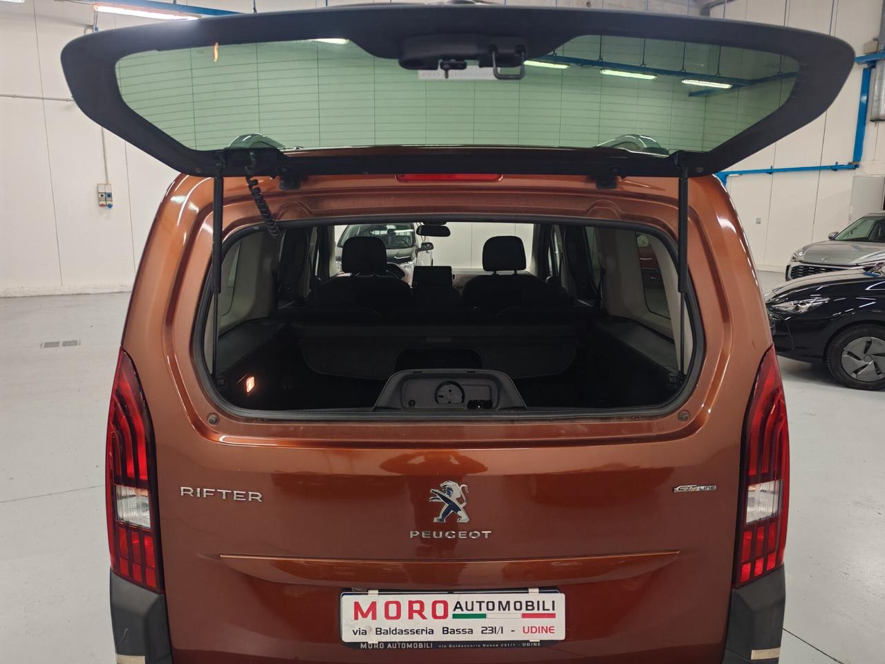 Peugeot Rifter BlueHDi 130 S&S EAT8 GT Line Long