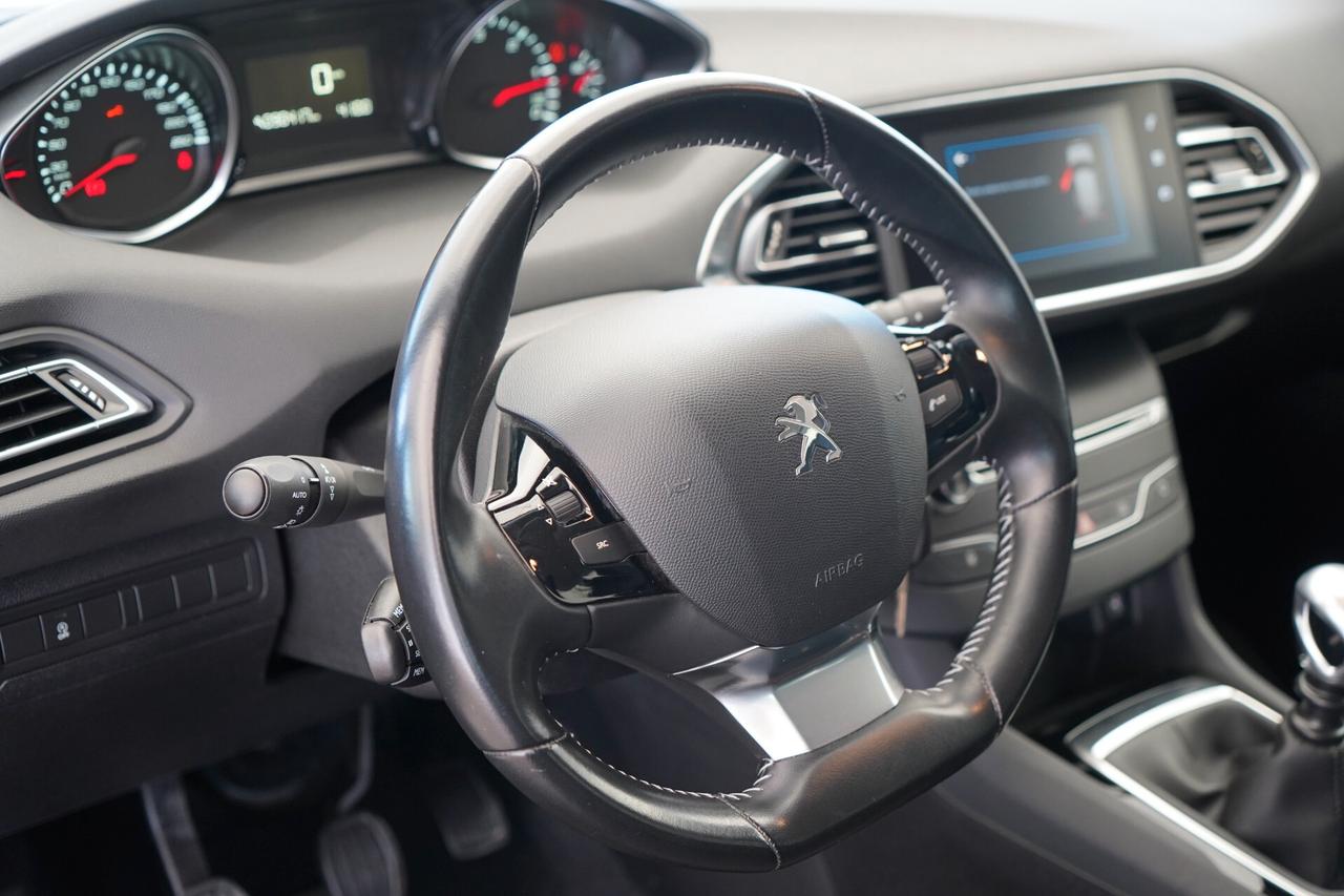 Peugeot 308 BlueHDi 120 Allure - 2017