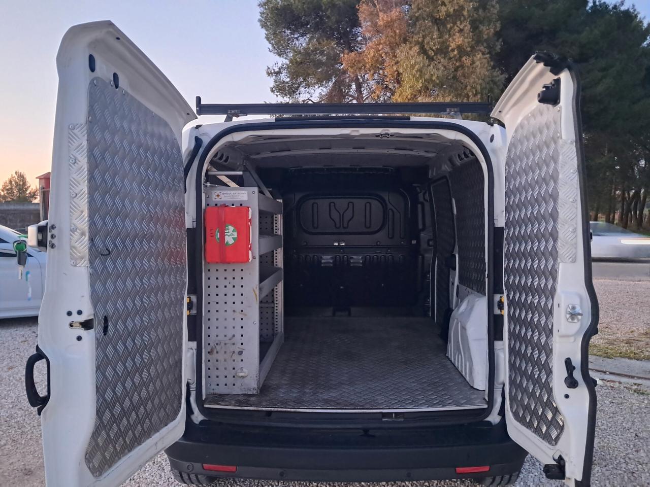 Opel Combo MAXI 1.3 MJT 90CV ATTREZZATO