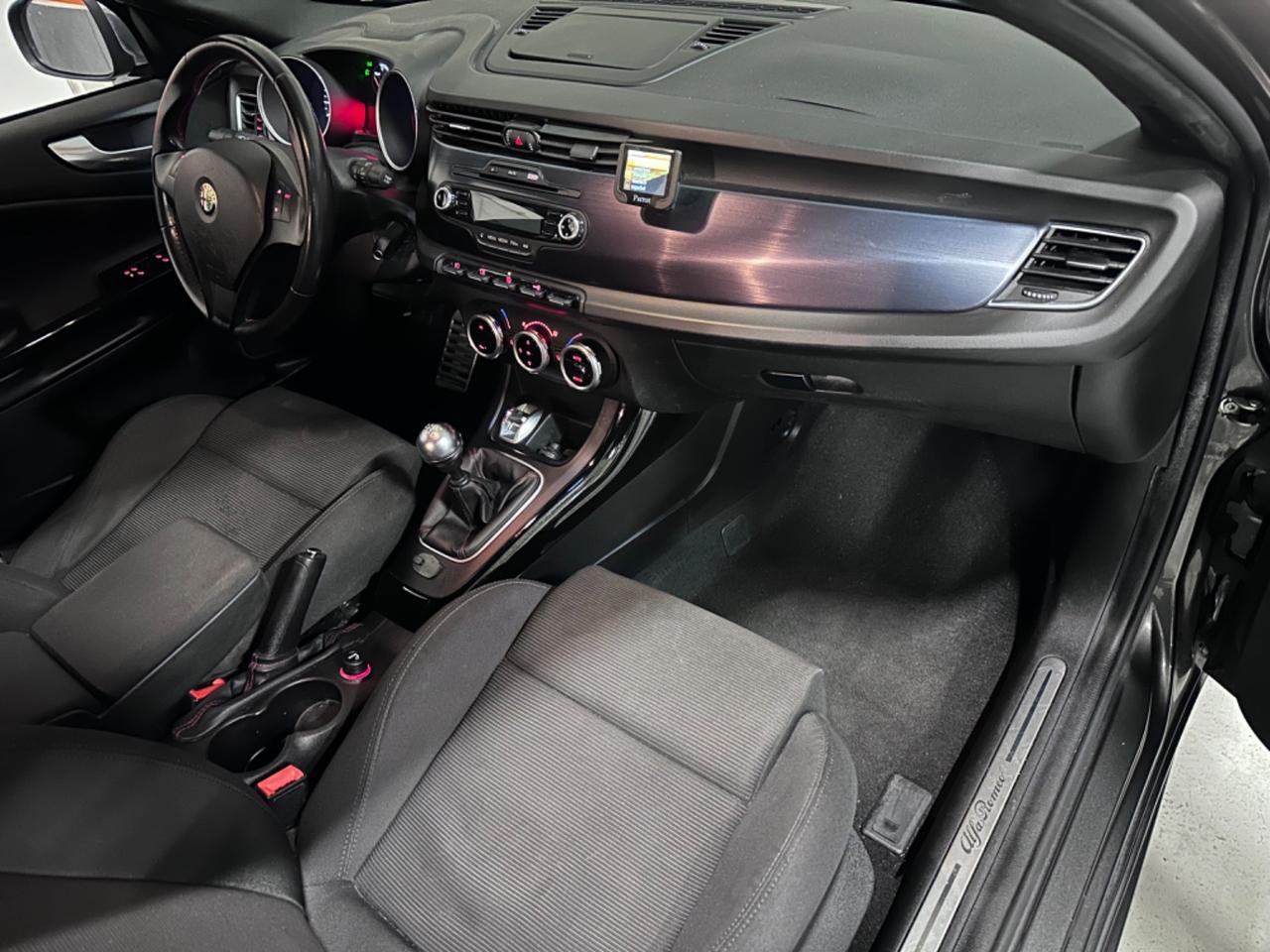 Alfa Romeo Giulietta 2.0 JTDm-2 140 CV Distinctive