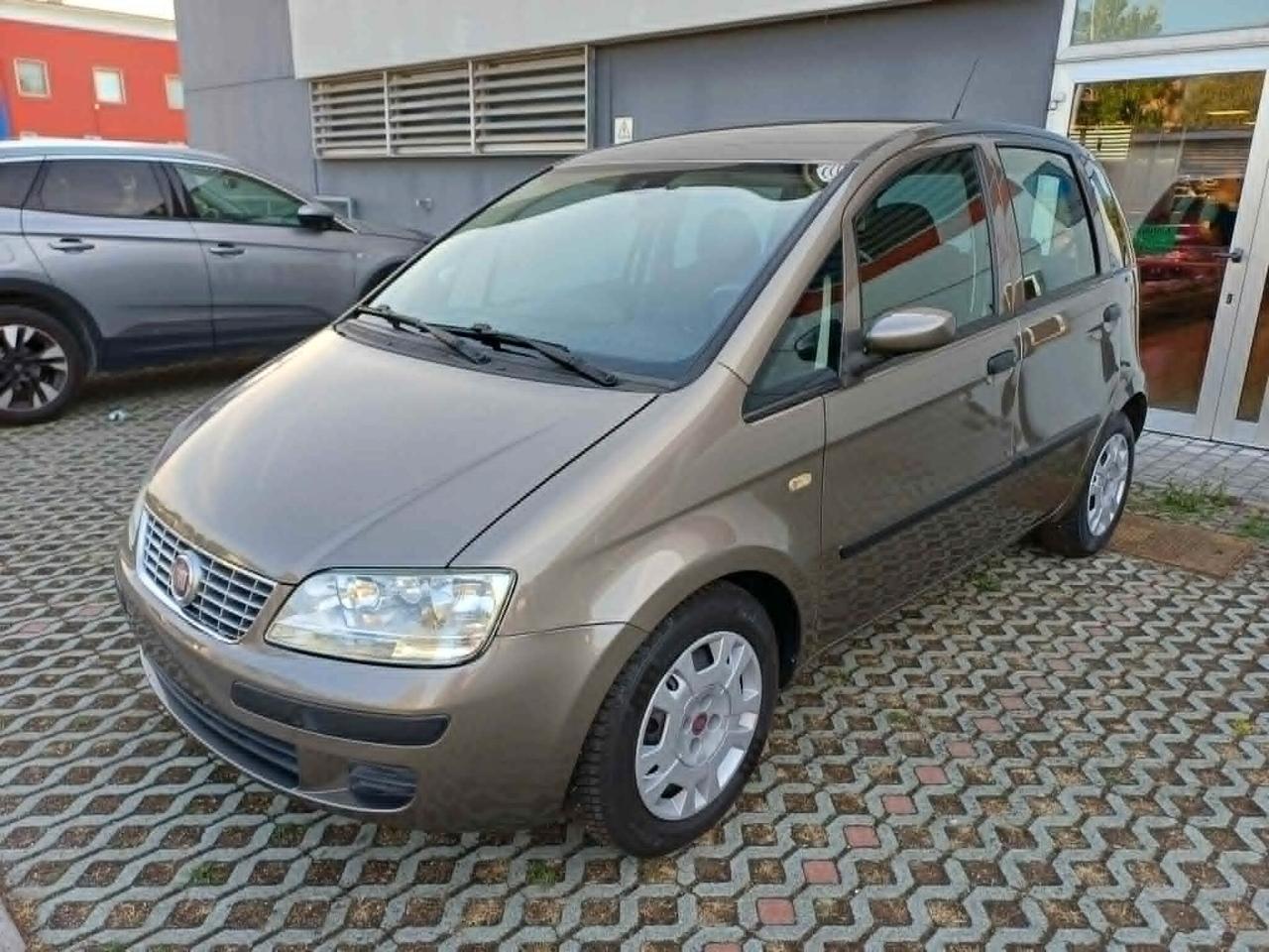 Fiat Idea 1.2 16v 80 cv BlackLabel
