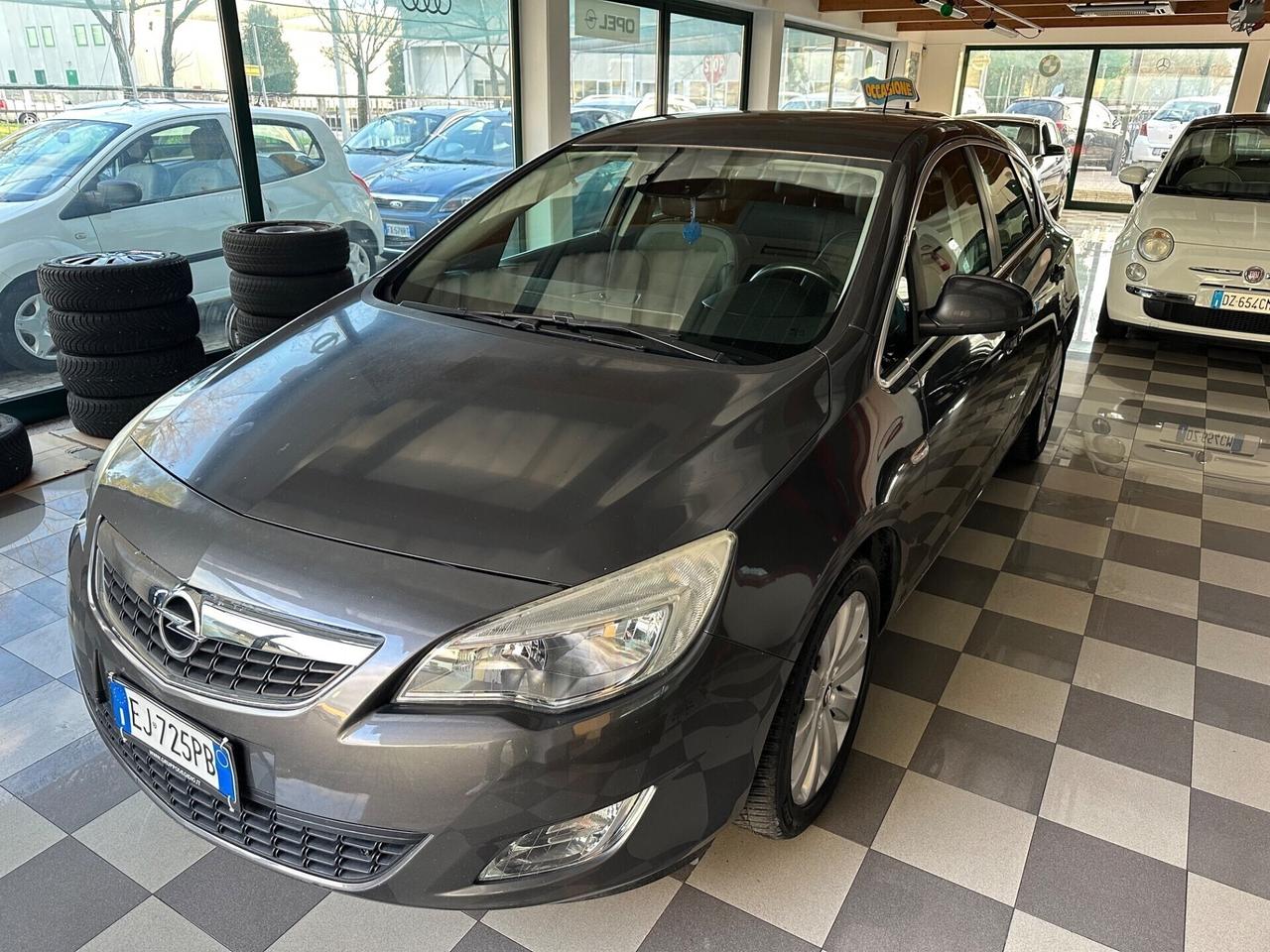 Opel Astra 1.4 100CV 5 porte Elective