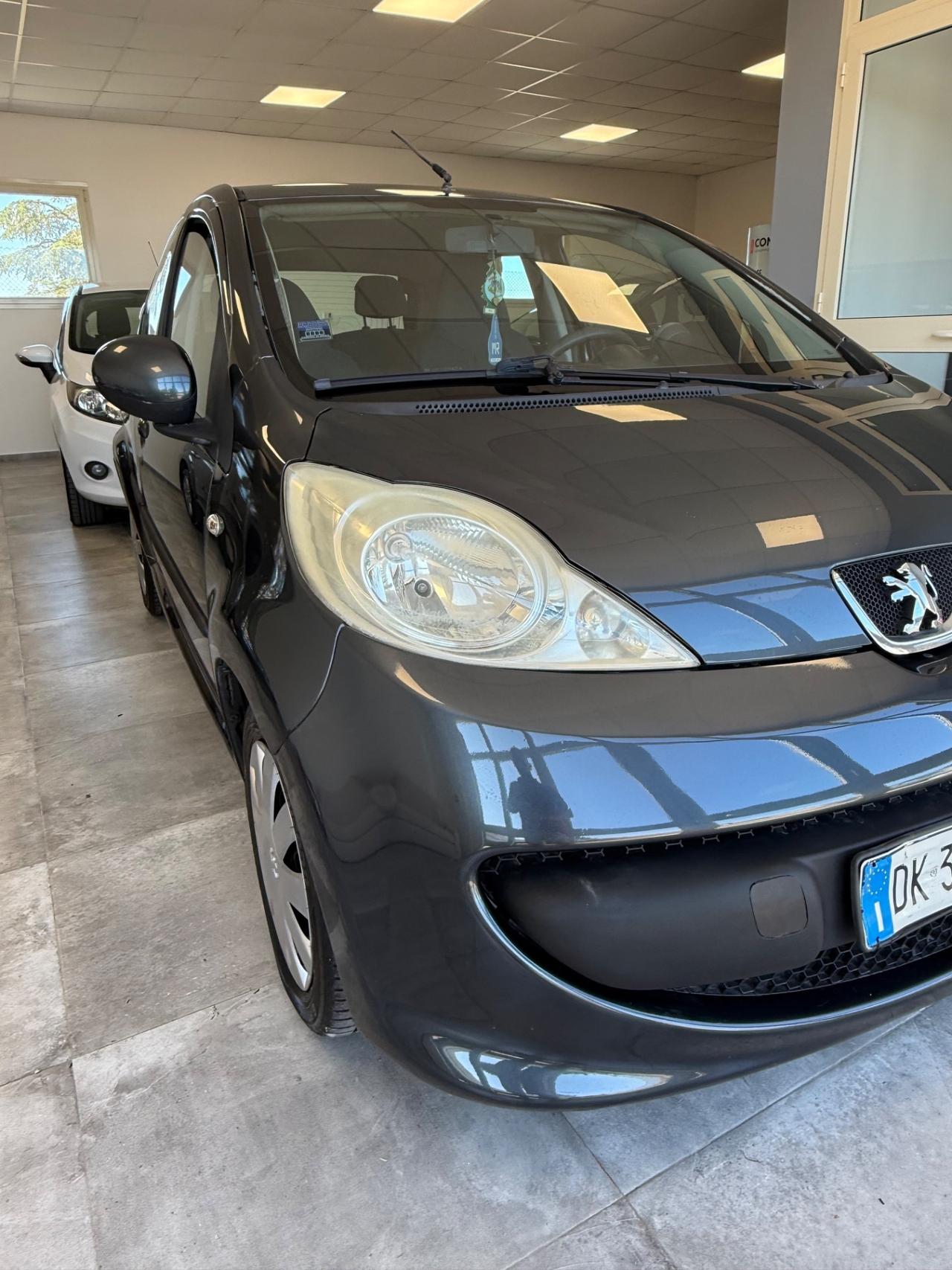 Peugeot 107 1.4 HDi 5p. Plaisir