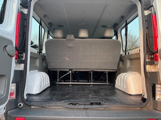 Opel Vivaro 29 2.0 CDTI PL-TA Furgone Vetrato Fap 9 posti lungo