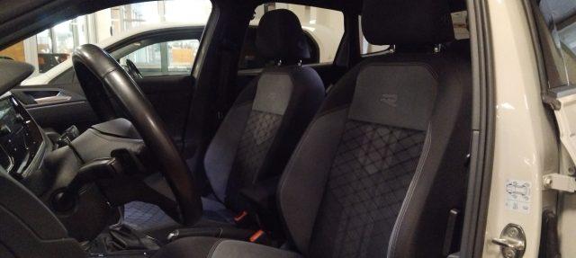 VOLKSWAGEN Taigo 1.0 TSI 110 CV DSG R Line