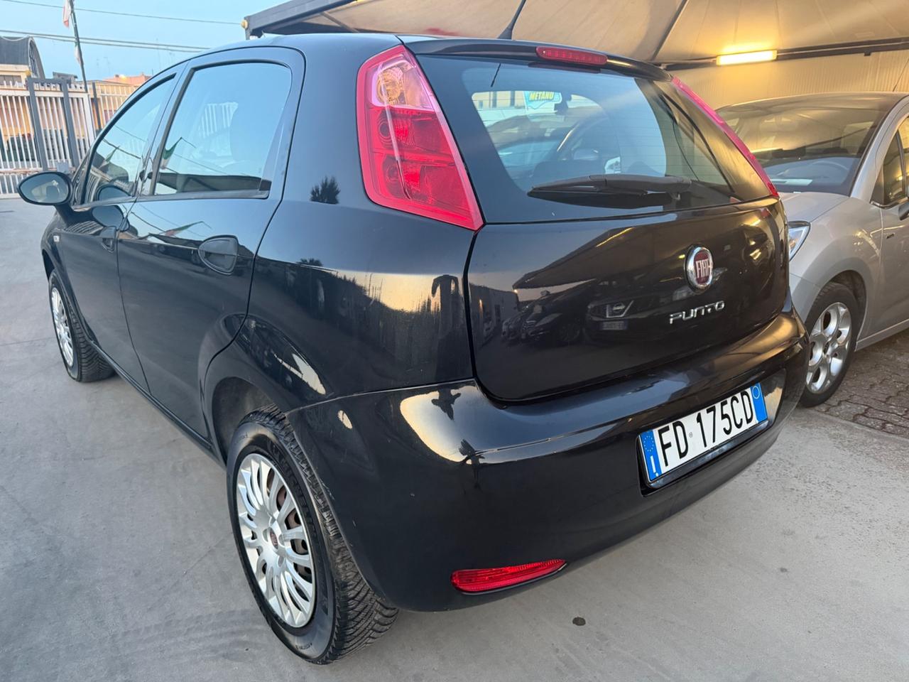 Fiat PUNTO 1.4 METANO 2016 - BELLA!