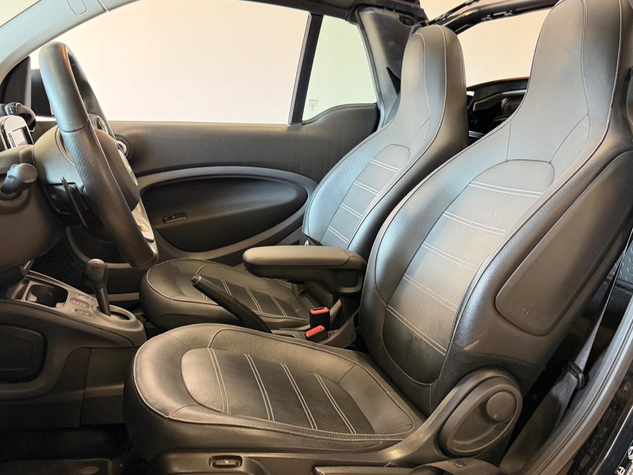 Smart ForTwo 1.0 71 CV CABRIO PRIME SPORT PACK LED NAVIGATORE PELLE 16 GARANZIA UNIPRO