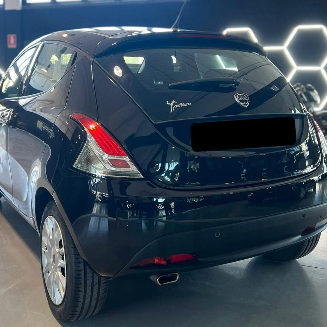 Lancia Ypsilon 1.2 69 CV 5 porte Gold