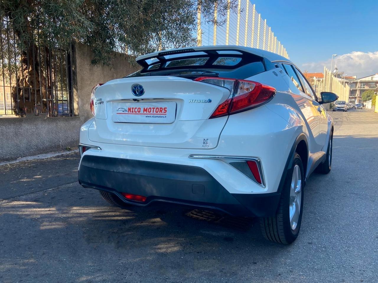 Toyota C-HR 1.8 Hybrid E-CVT Active