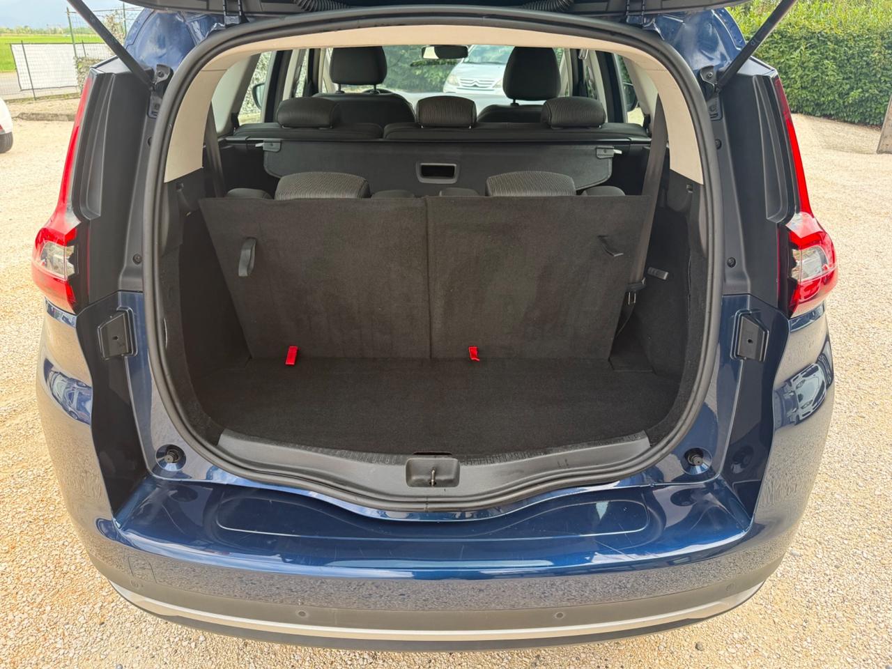 Renault Grand Scenic Blue dCi 120 CV Initiale Paris