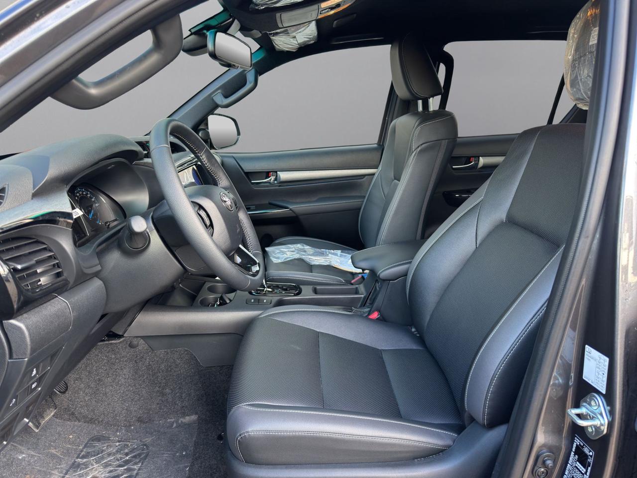 Toyota Hilux 2.4 d-4d double cab Invincible auto