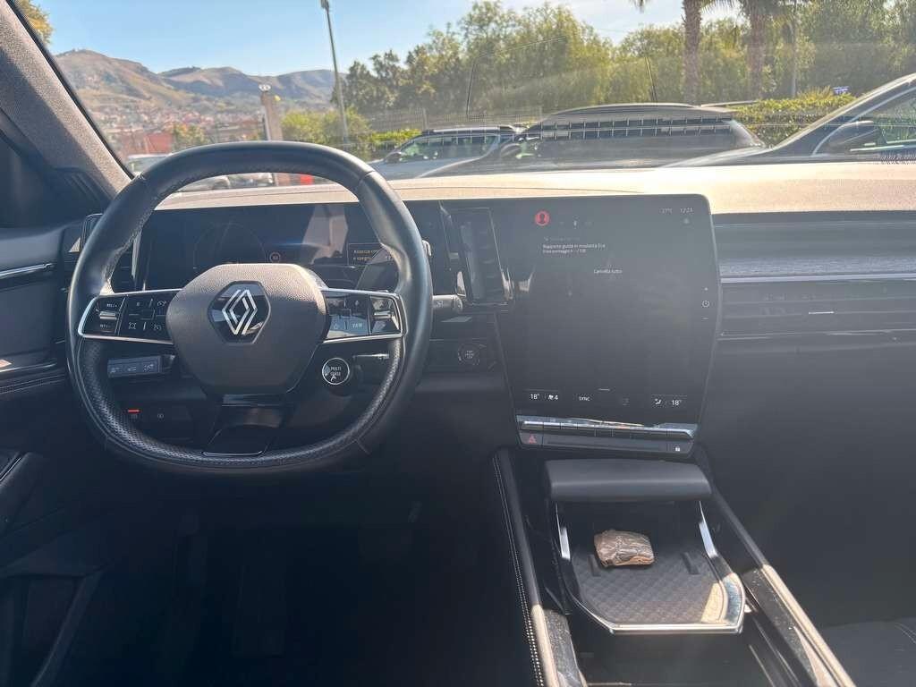 Renault Austral Full Hybrid E-Tech series 200 CV 2023/ KM 52.000 Tua a solo 259 Euro al mese
