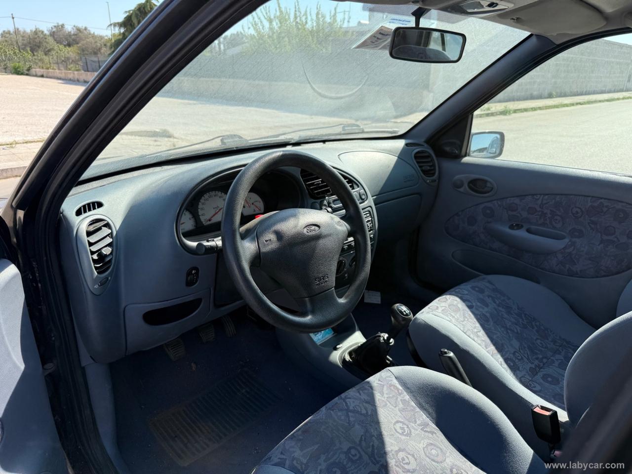 FORD Fiesta 1.2i 16V 5p. Ghia
