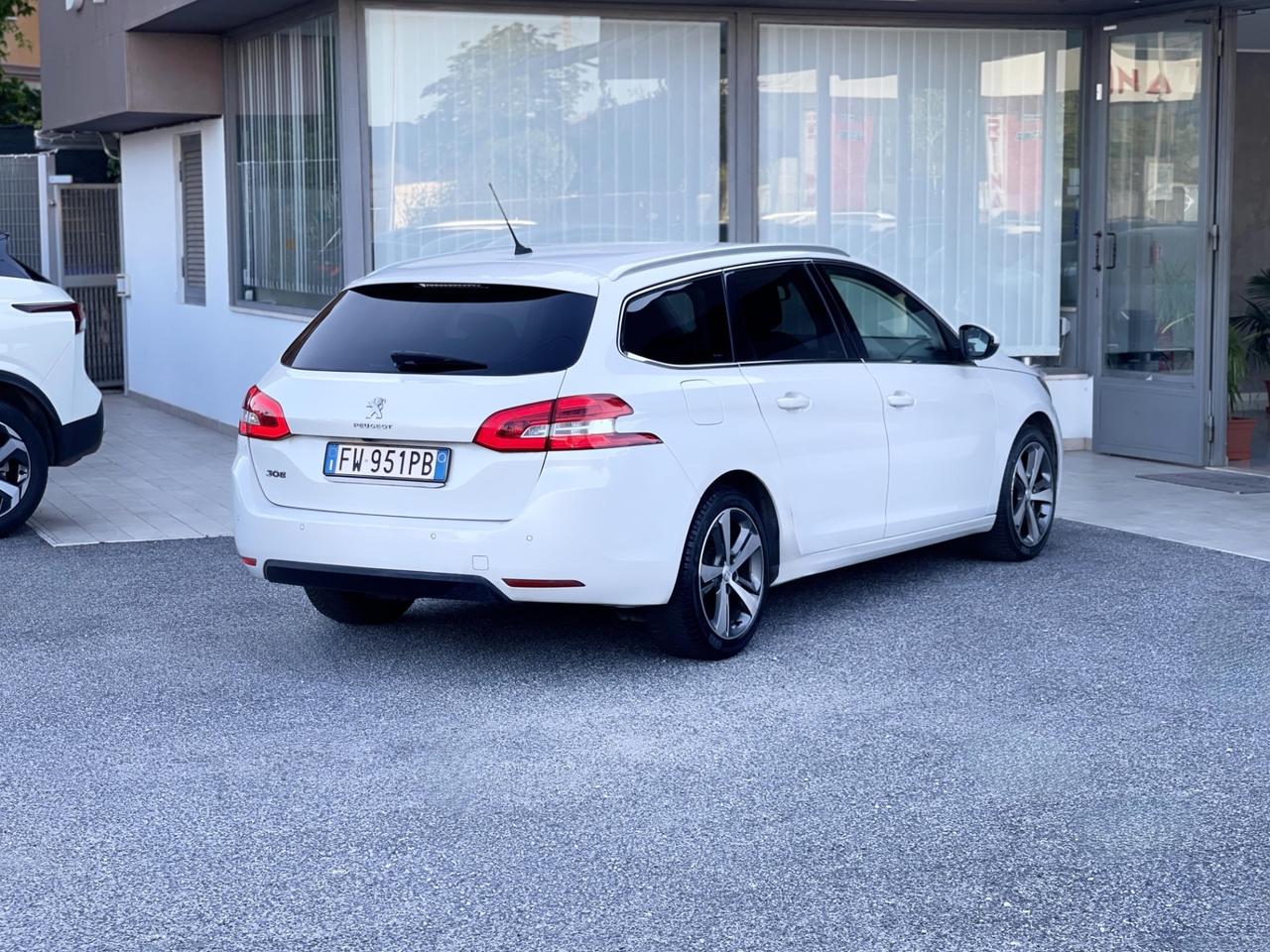 Peugeot 308 1.5 Diesel 130CV E6 Automatica - 2019