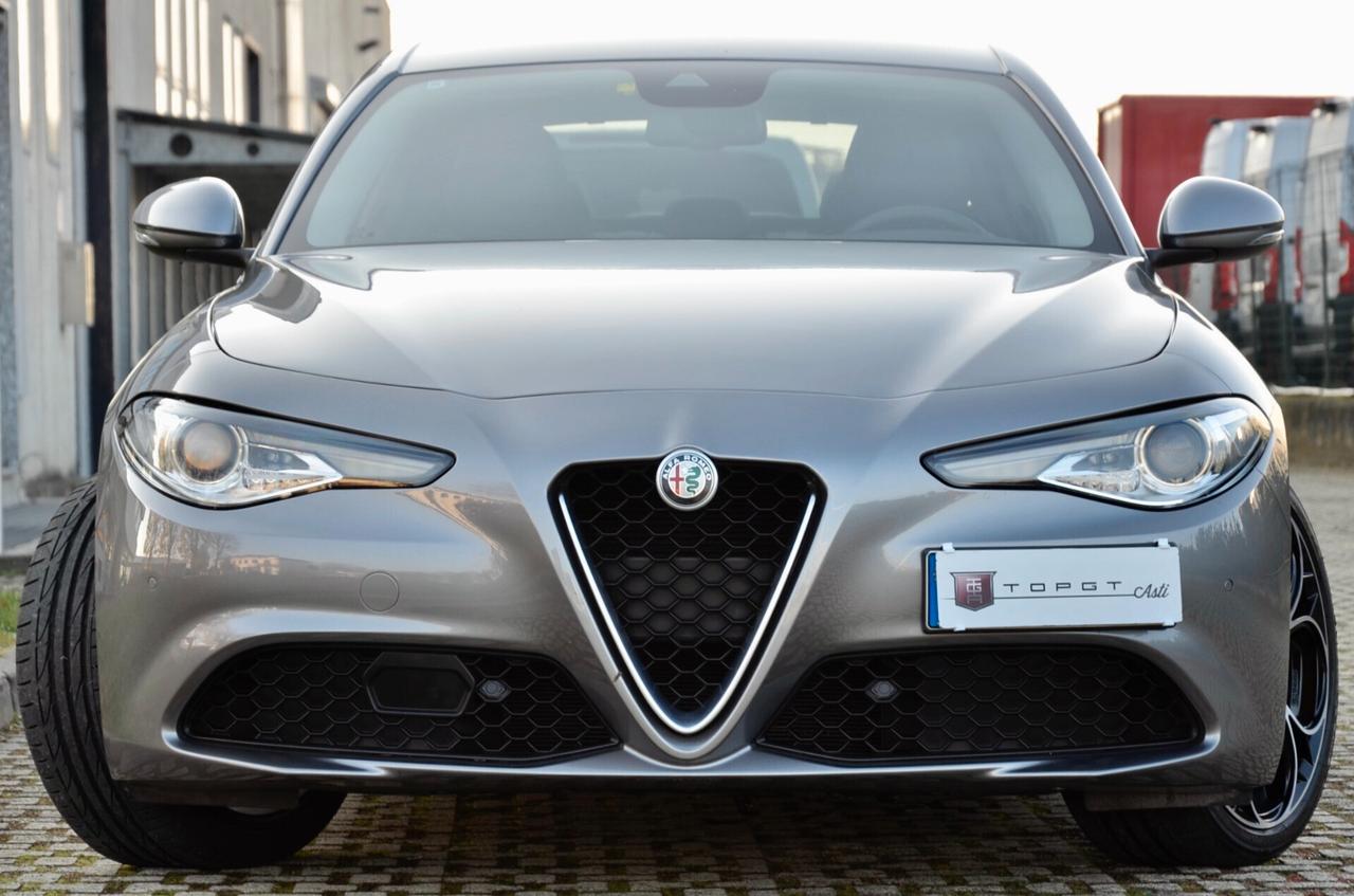 ALFA ROMEO GIULIA 2.2 TD 190cv AT8, ECCELLENTI CONDIZIONI, UFF ITALIANA, SERVICE UFFICIALI, EURO 6D, FARI XENO, NAVI, RETROCAMERA, APPLE ANDROID, PERMUTE