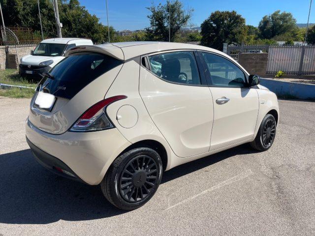 LANCIA Ypsilon 1.0 FireFly 5 porte Hybrid