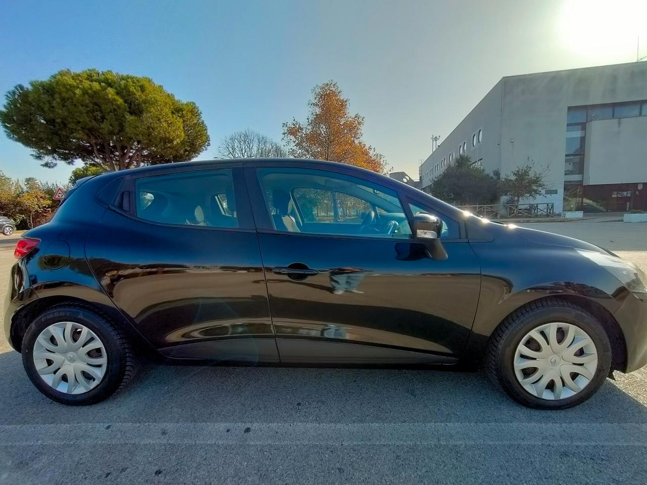 Renault Clio 1.5 dCi 8V 75CV 5 porte Costume National