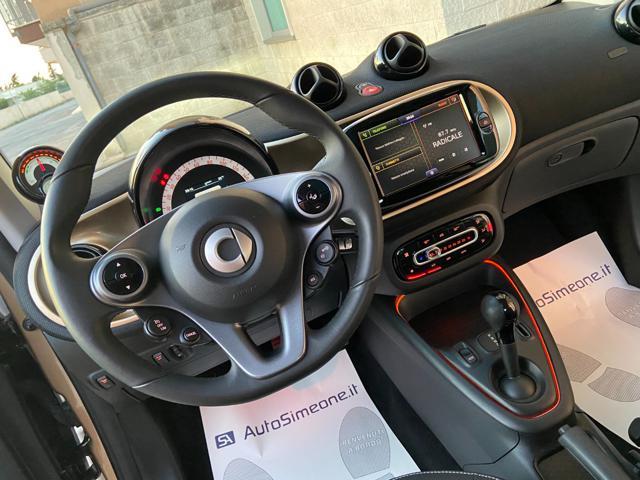 SMART ForTwo EQ Prime TETTO PAN-INTERNI IN PELLE-SEDILI RISCAL.