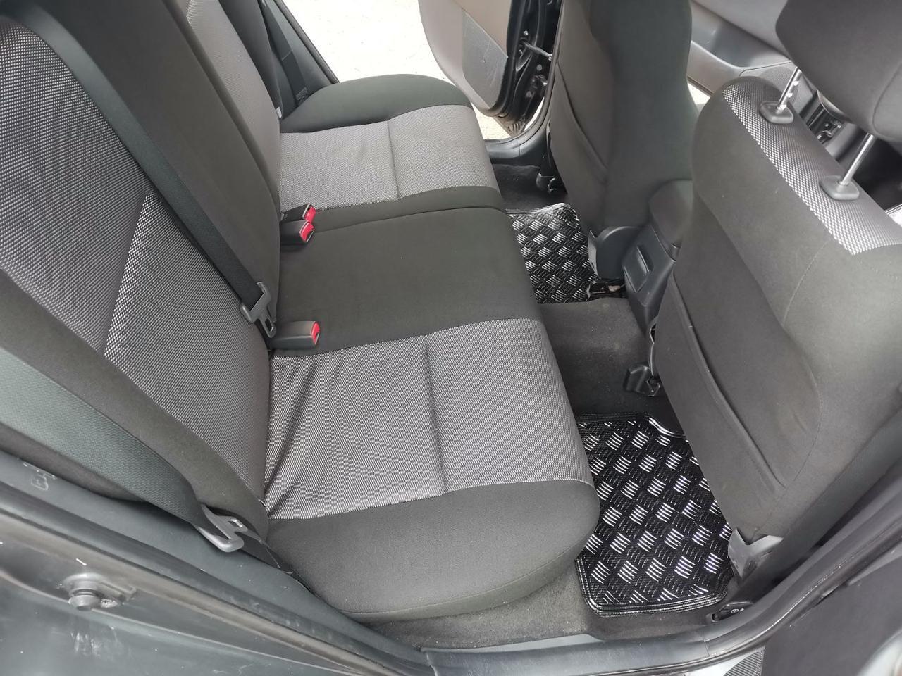 Toyota Corolla 1.4 D-4D M-MT 5 porte Sol ESP